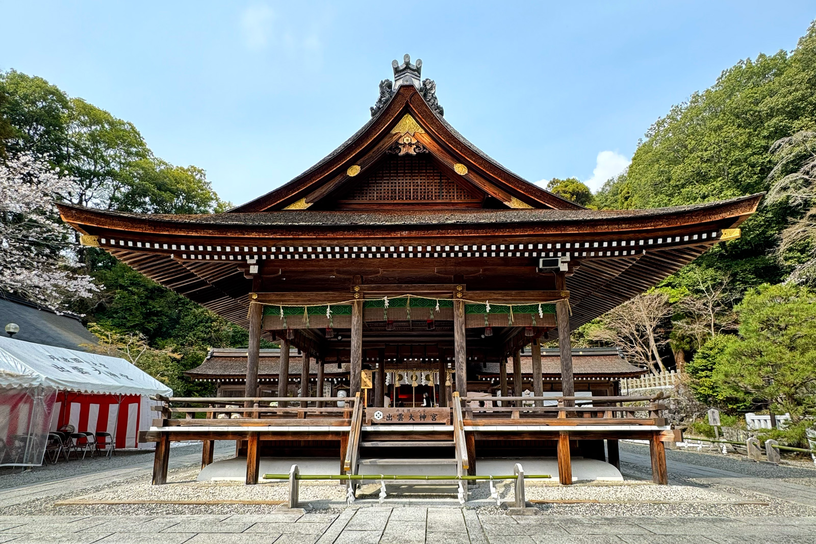 Haiden at Izumo Daijingu